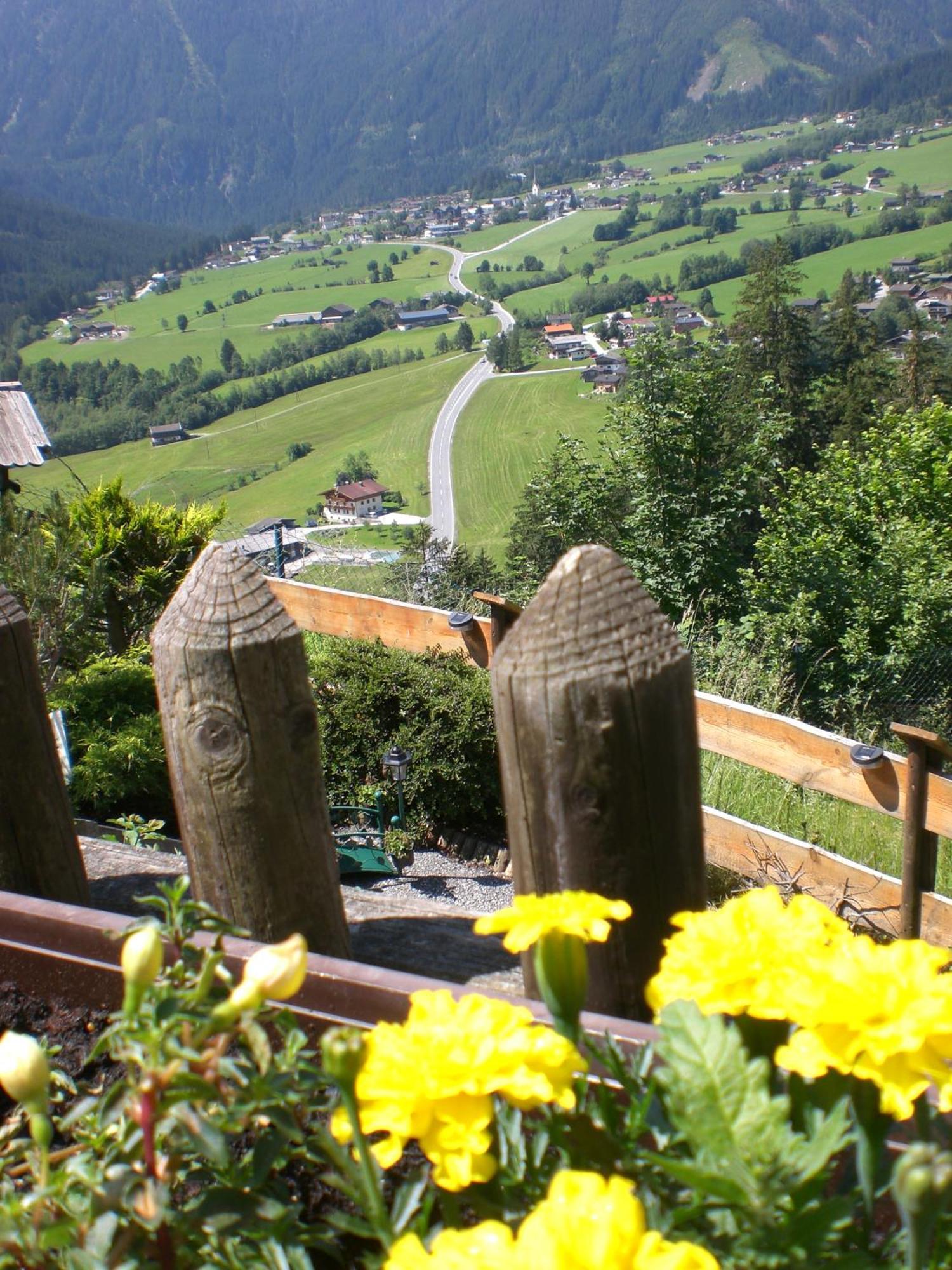 Gruppen Und Familienhof Falkenstein Hotel Krimml Bagian luar foto